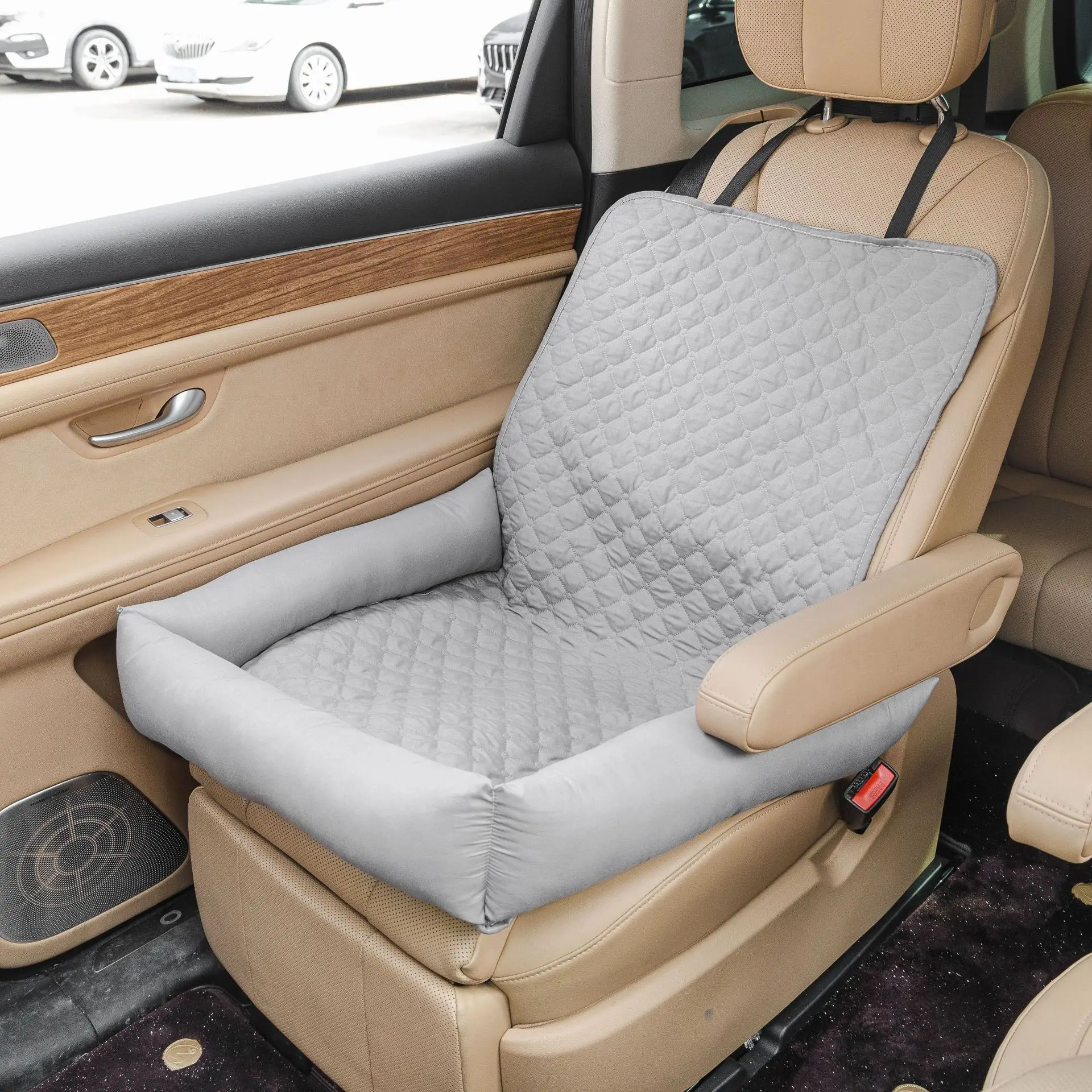 Cuscino per auto per cani con  - Travel Accessories Dog recensione e prezzo