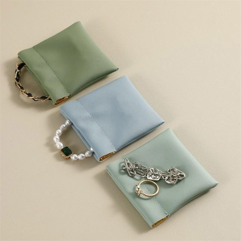 Custodia per accessori imperme - Accessories Travel Jewelry Box recensione e prezzo